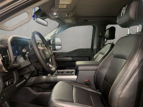New 2026 Ford F250 Lariat w/ Black Appearance Package image 9