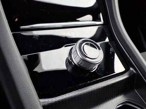 New 2026 Jeep Grand Cherokee Laredo image 10