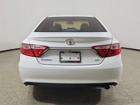 Used 2017 Toyota Camry SE FWD image 6