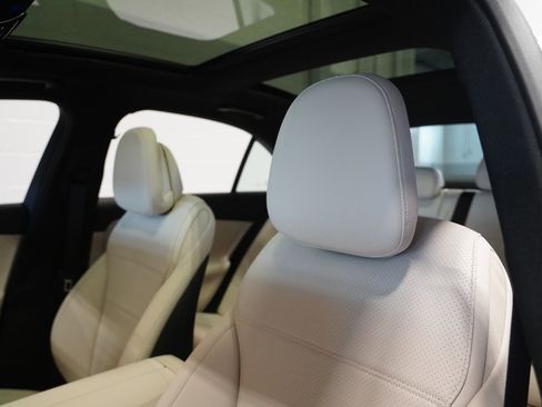 New 2026 Mercedes-Benz C 300 4MATIC Sedan image 15