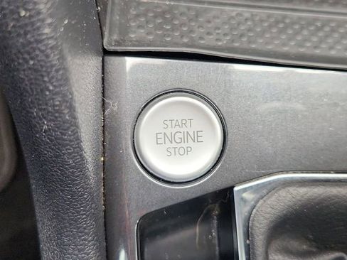 Used 2024 Volkswagen Tiguan SE R-Line image 16