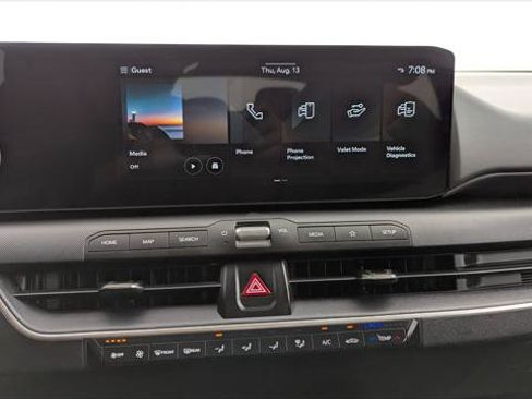 Used 2025 Kia K4 FWD image 26