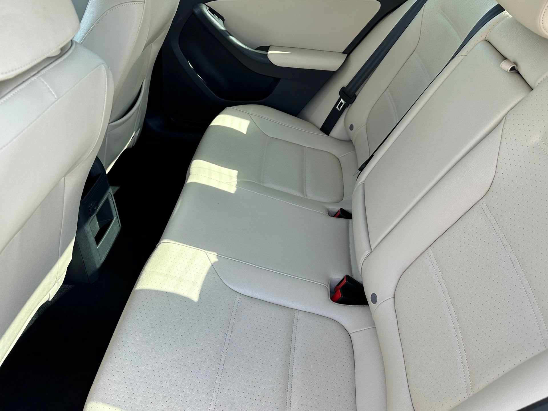 Used 2017 Volkswagen Jetta SE FWD image 31