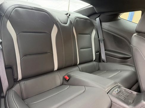 Used 2018 Chevrolet Camaro SS RWD image 17