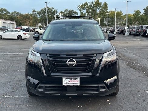 Certified 2023 Nissan Pathfinder SV w/ Black Appearance Package image 2