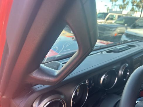 Used 2023 Jeep Wrangler Unlimited Rubicon 4xe w/ Steel Bumper Group image 23