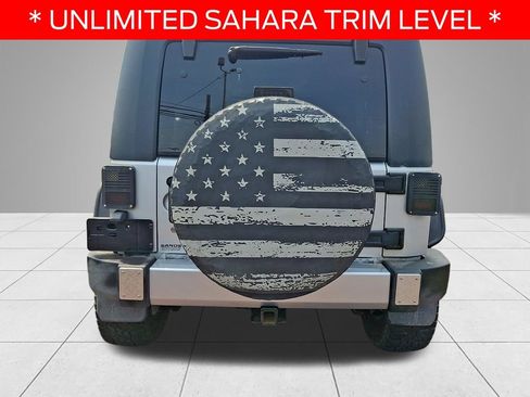 Used 2008 Jeep Wrangler Unlimited Sahara AWD/4WD image 5
