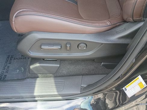 Used 2023 Honda Pilot Elite image 17