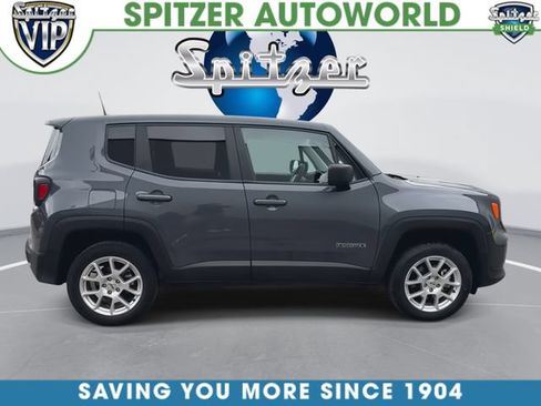 Used 2023 Jeep Renegade Latitude AWD/4WD image 10