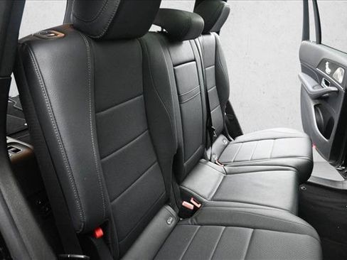 Used 2022 Mercedes-Benz GLS 450 4MATIC image 26