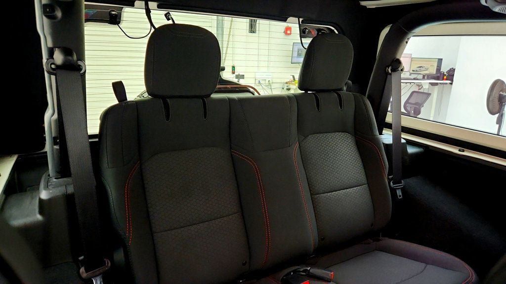 Used 2022 Jeep Wrangler Rubicon AWD/4WD image 22