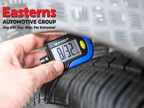 Used 2021 Toyota Prius Prime LE image 27