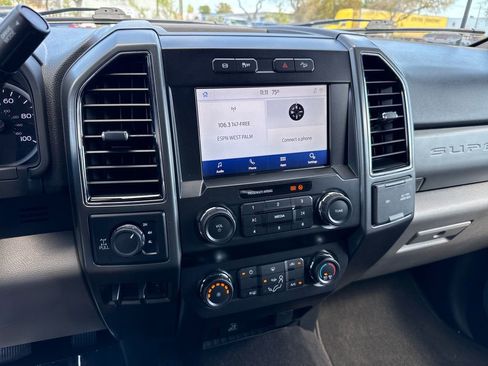 Used 2022 Ford F250 XLT w/ Black Appearance Package image 18