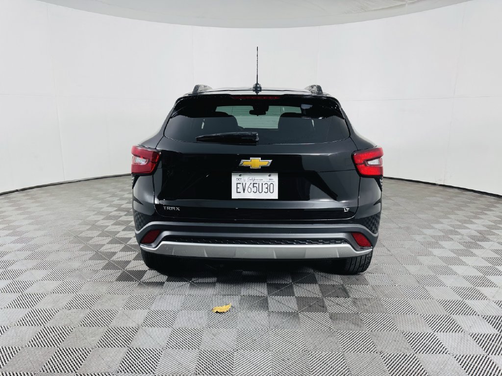 Used 2026 Chevrolet Trax LT FWD image 22