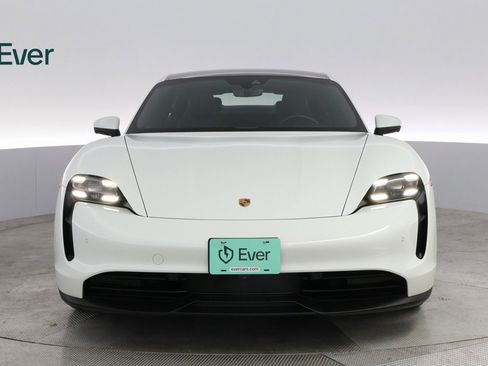 Used 2021 Porsche Taycan 4S image 3
