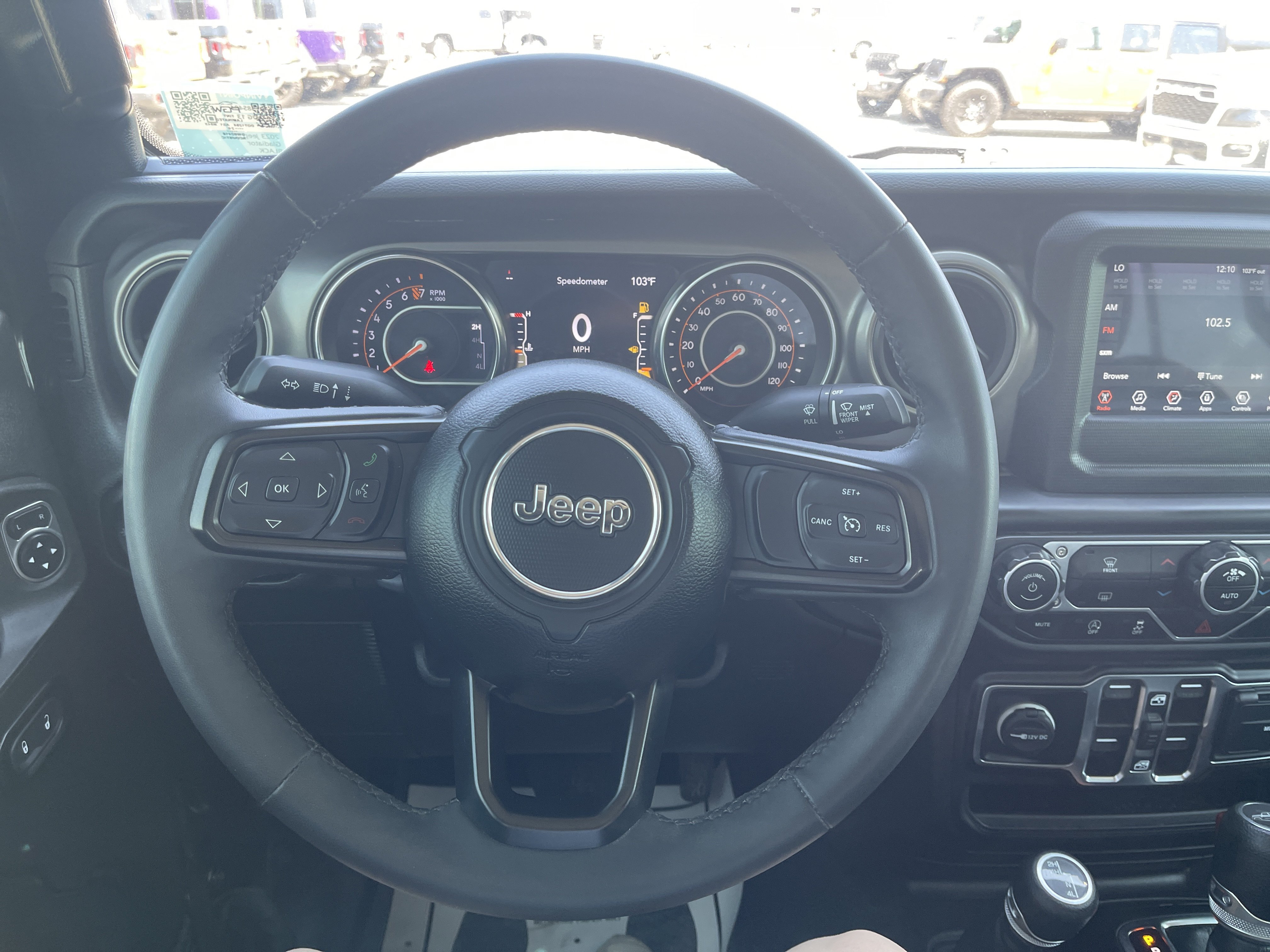 Used 2023 Jeep Gladiator Sport AWD/4WD image 16