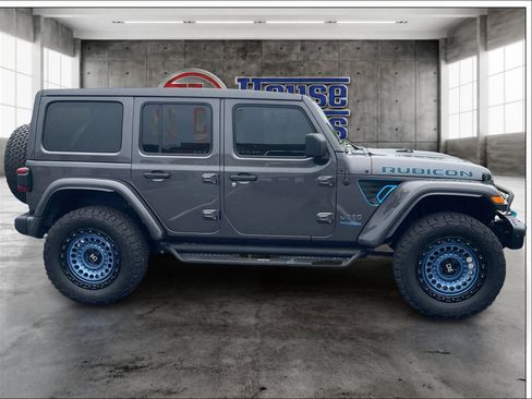 Used 2021 Jeep Wrangler Unlimited Rubicon 4xe w/ Steel Bumper Group AWD/4WD image 4