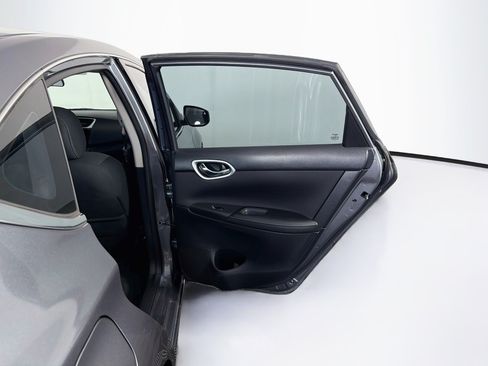 Used 2019 Nissan Sentra SV FWD image 29