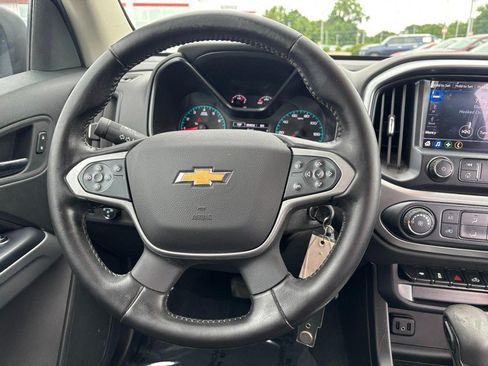 Used 2022 Chevrolet Colorado LT w/ Safety Package AWD/4WD image 12