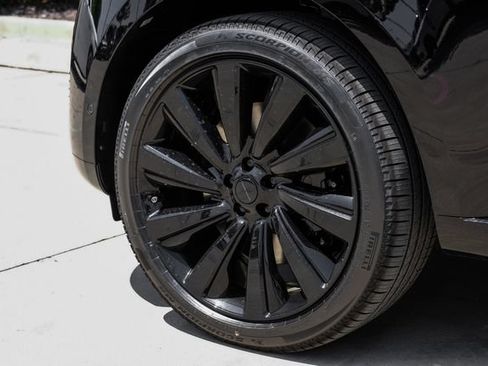 New 2026 Land Rover Range Rover SV AWD/4WD image 73