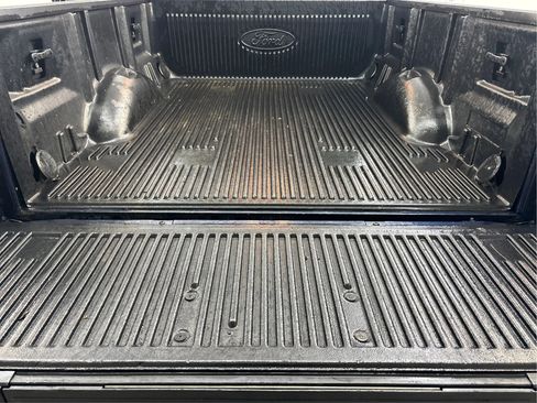 Used 2019 Ford F150 XLT w/ Equipment Group 302A Luxury AWD/4WD image 16