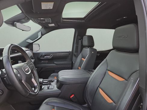 Certified 2025 GMC Sierra 1500 AT4 w/ AT4 Premium Package AWD/4WD image 13