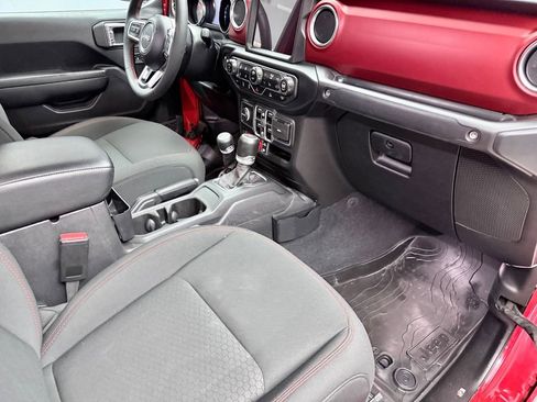 Used 2023 Jeep Gladiator Rubicon w/ Cold Weather Group AWD/4WD image 11