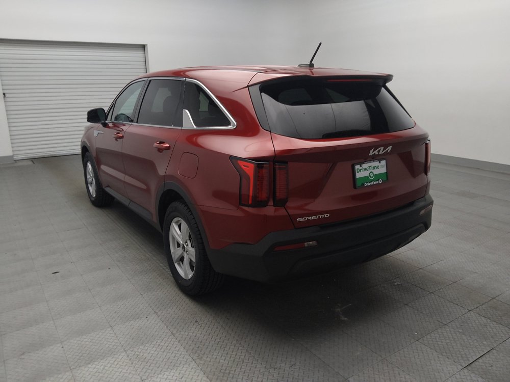 Used 2023 Kia Sorento LX FWD image 5