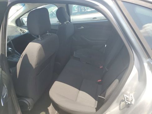Used 2016 Ford Focus SE FWD image 5