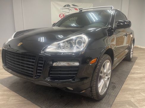 Used 2010 Porsche Cayenne GTS AWD/4WD image 2