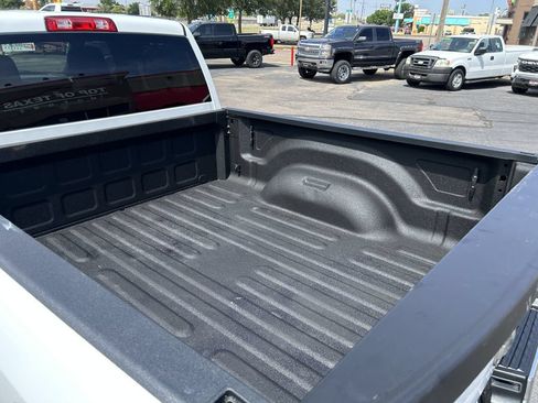 Used 2024 RAM 2500 Big Horn w/ Off Road Package AWD/4WD image 23