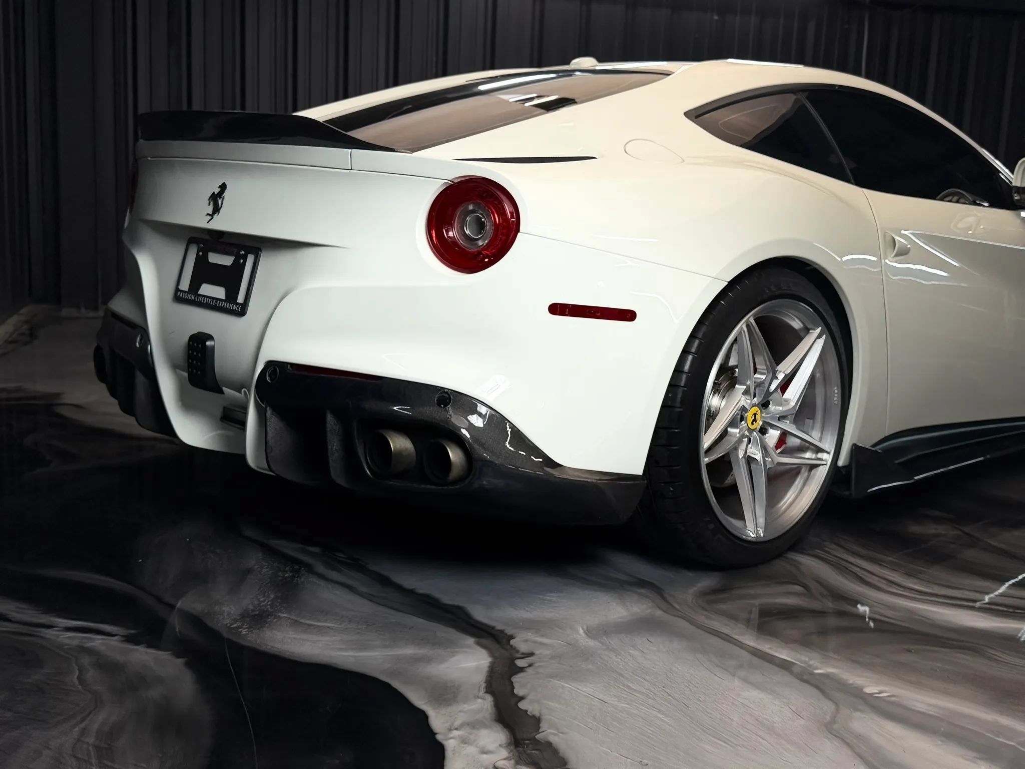 Used 2015 Ferrari F12 Berlinetta RWD image 26