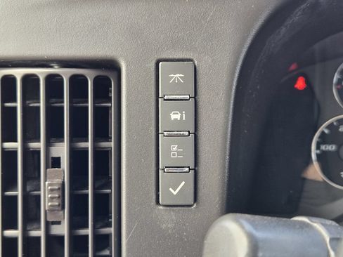 Used 2024 Chevrolet Express 3500 w/ Power Convenience Package RWD image 22
