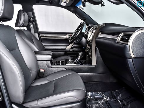 Used 2021 Lexus GX 460 Premium w/ Premium Plus Package image 27