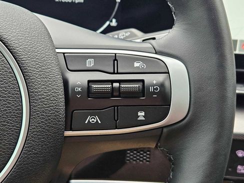 Certified 2025 Kia Sportage SX FWD image 19
