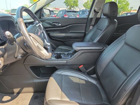 Used 2021 GMC Acadia SLT w/ Technology Package FWD image 22