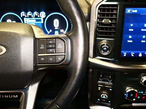 Used 2022 Ford F150 Platinum image 12