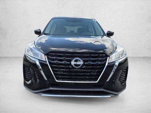 Used 2023 Nissan Kicks S FWD image 2