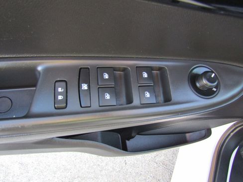 Used 2021 Chevrolet Spark LT w/ Spark Special Edition image 18