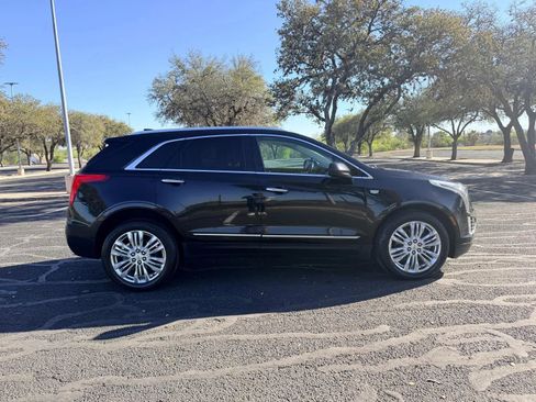 Used 2019 Cadillac XT5 Premium Luxury image 8
