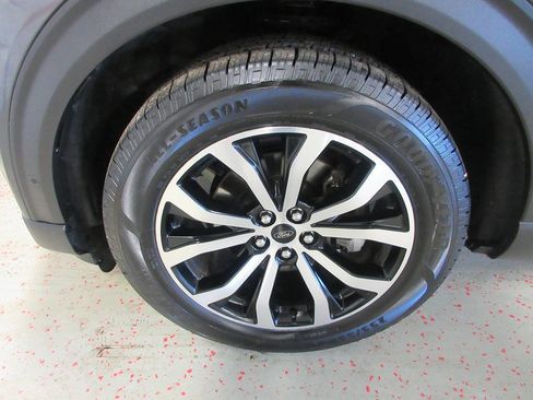 Used 2020 Ford Explorer ST w/ Premium Technology Package image 36