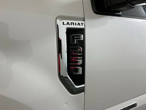 Used 2019 Ford F250 Lariat w/ Lariat Value Package AWD/4WD image 28