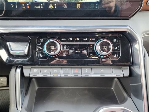 New 2026 GMC Sierra 3500 Denali Ultimate image 25