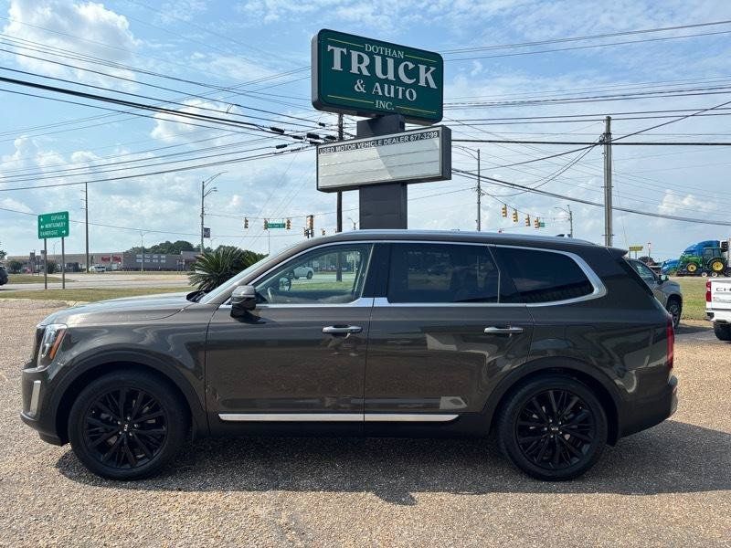 Used 2020 Kia Telluride SX w/ Towing Package FWD image 2
