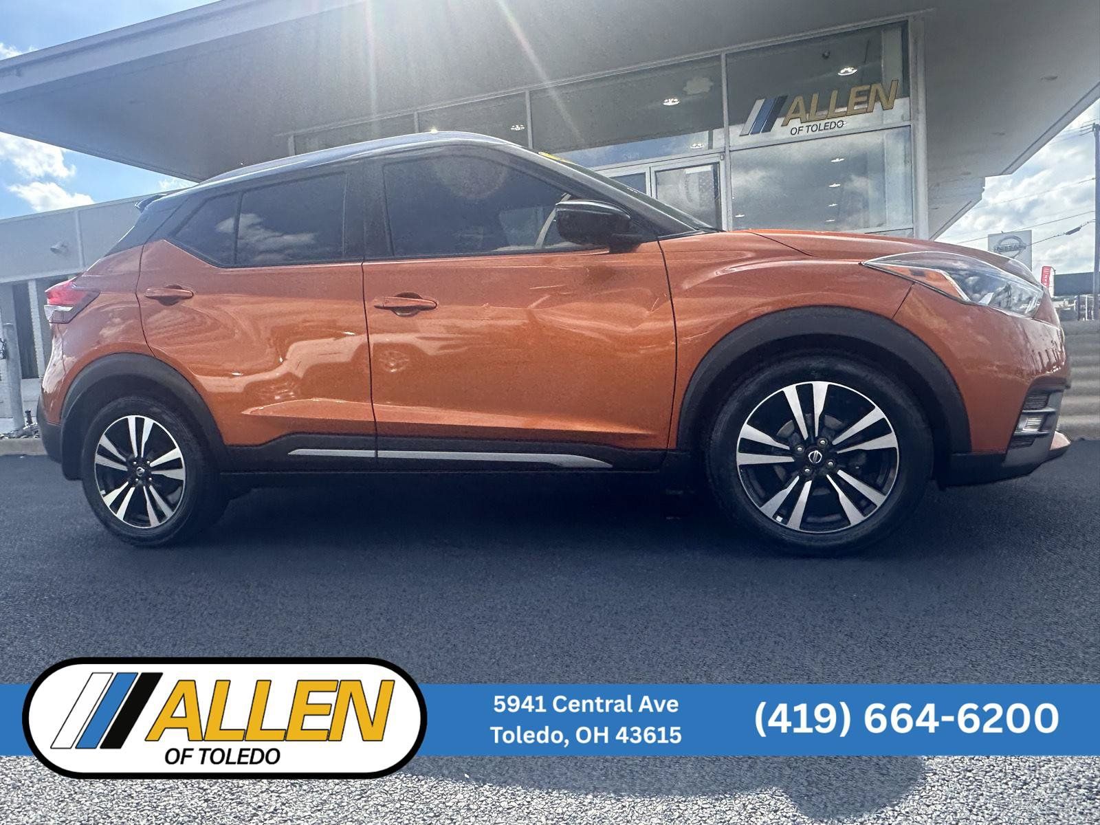 Used 2020 Nissan Kicks SR w/ SR Premium Package FWD image 1