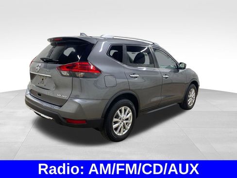 Used 2017 Nissan Rogue SV AWD/4WD image 4