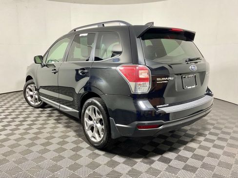 Used 2017 Subaru Forester 2.5i Touring AWD/4WD image 14