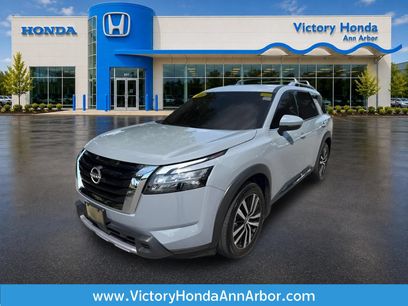 Used 2025 Nissan Pathfinder Platinum