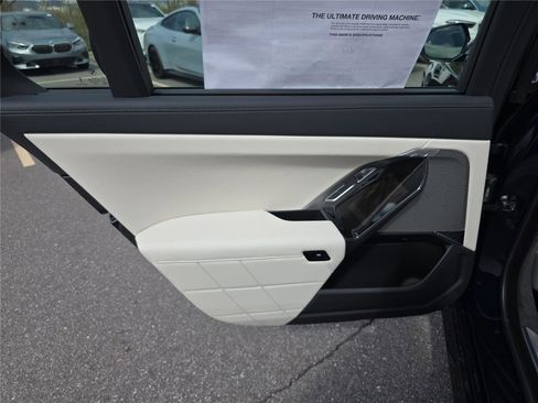 New 2026 BMW 760i xDrive w/ Executive Package image 14