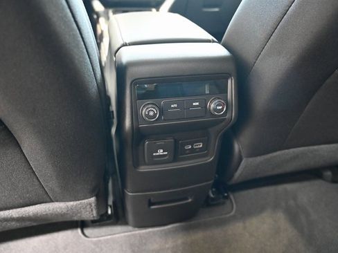 Used 2023 GMC Acadia SLE w/ Driver Convenience Package image 25